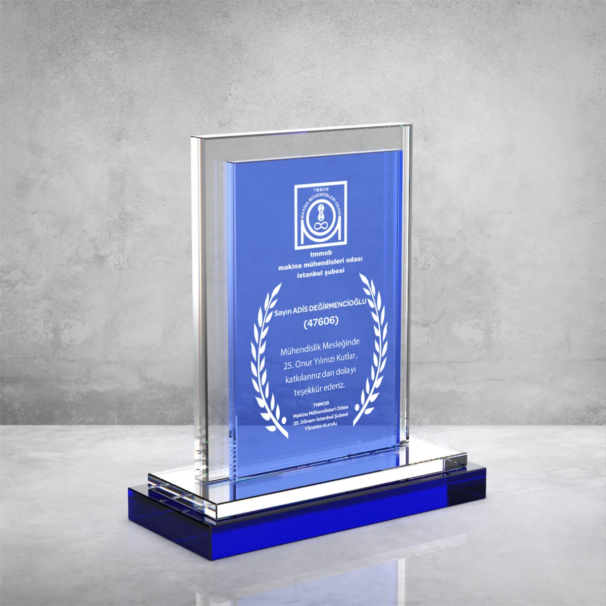 Mavi Camlı Çelenkli Kristal Plaket